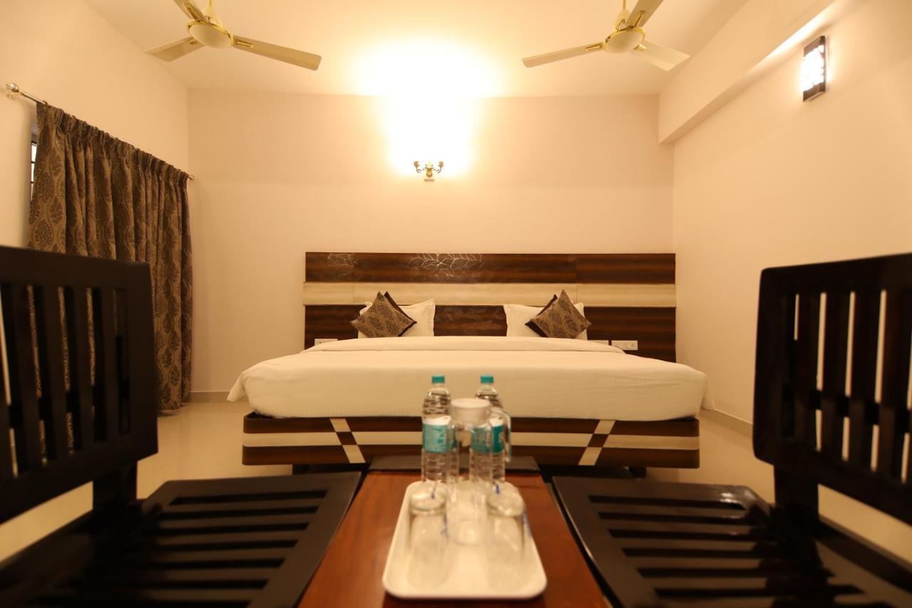 Sri Gnana Vedha Beach Residency Velankanni Eksteriør billede