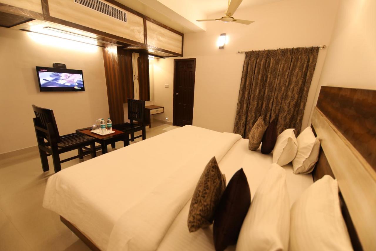Sri Gnana Vedha Beach Residency Velankanni Eksteriør billede
