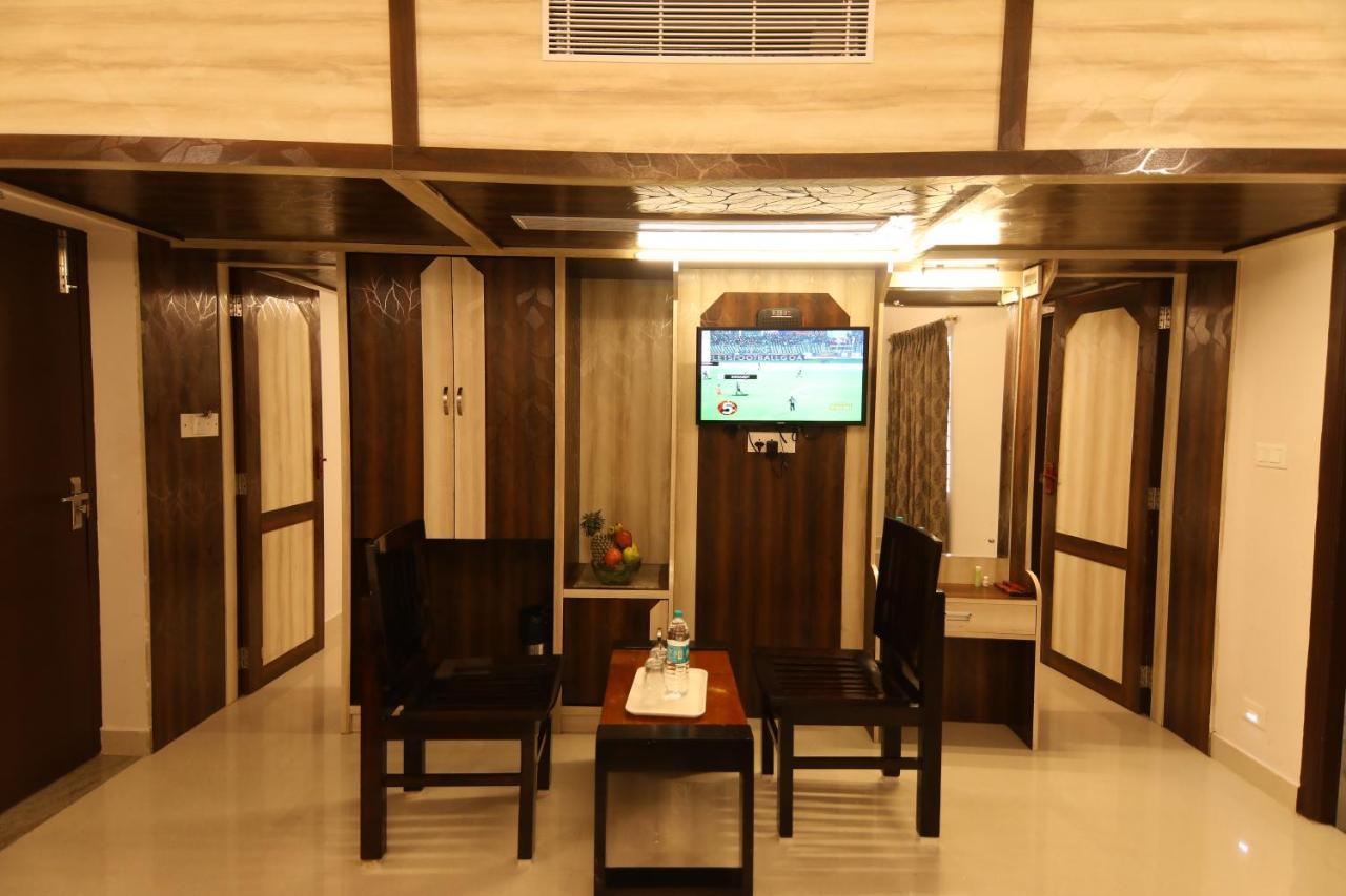 Sri Gnana Vedha Beach Residency Velankanni Eksteriør billede