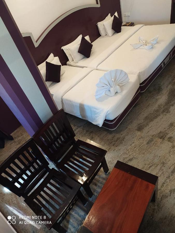 Sri Gnana Vedha Beach Residency Velankanni Eksteriør billede